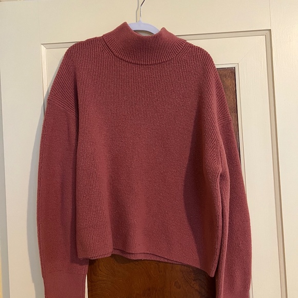 Lululemon Merino Wool sweater - Picture 1 of 2